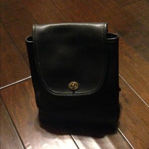 🌟 VINTAGE Coach turncock daypack